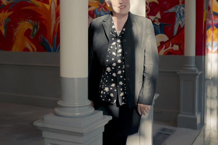 After a Renovation, a Storied Theater Hopes to Entice Paris