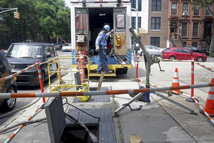 50,000 Lost Power in Outages, Mostly in Brooklyn. Service Is Slowly Returning.