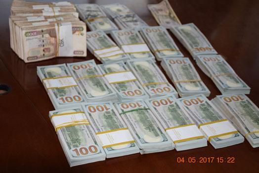Photos of Sh18 million, that were recovered during a raid on the homes and offices of top National Lands Commission bosses