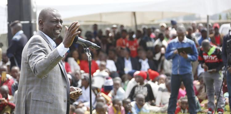 DP Ruto addressing the public at Rurinja Grounds in Njambini for a fundraiser in aid of the AIC Nyandarua South Region Church on July 27, 2019