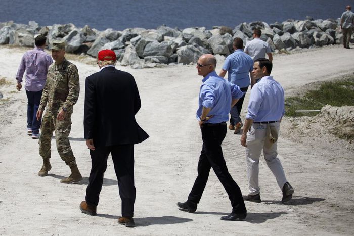 Trump Threatens to Close Mexican Border Next Week Over Immigration