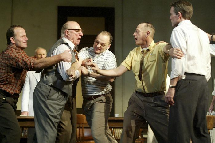 Mark Blum, a Familiar Face Off-Broadway, Is Dead at 69