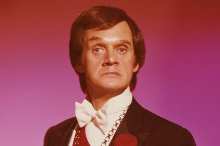Johnny Thompson, a magician's magician, is dead at 84