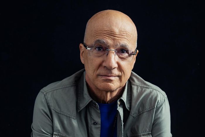 Jimmy Iovine Knows Music and Tech. Here's Why He's Worried.