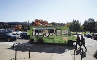 A Taco Truck Served Lunch to ICE Workers. Then Came the Backlash.