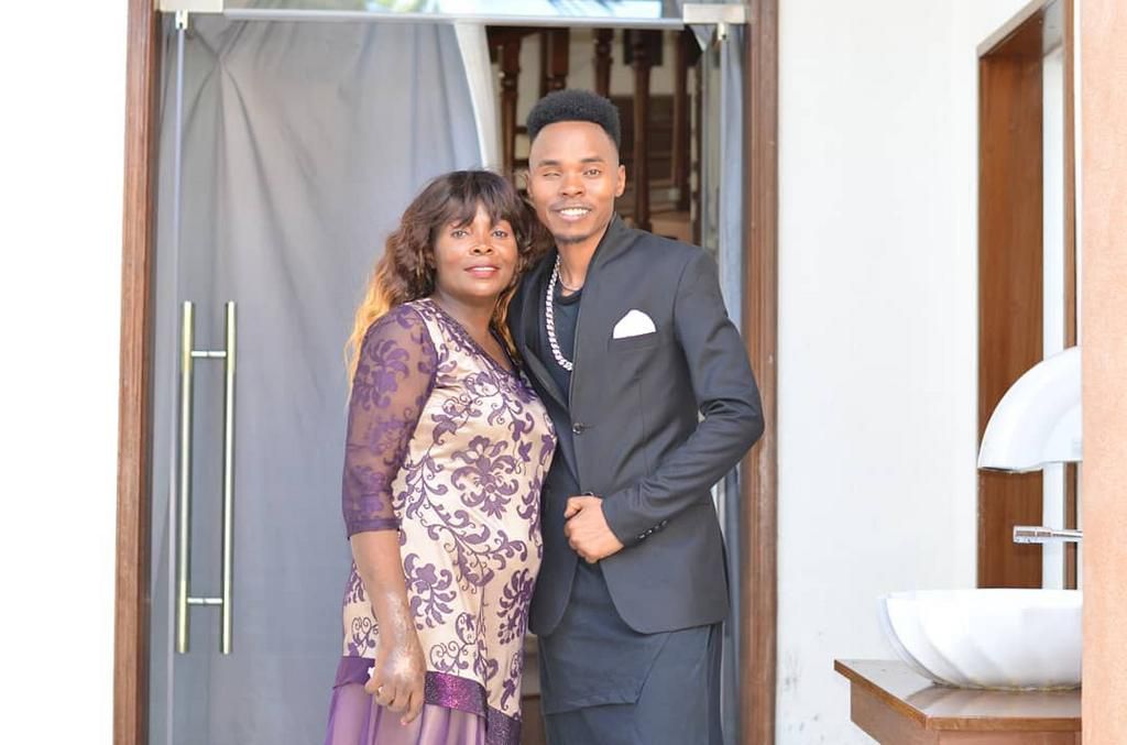 Rose Muhando with Kasolo