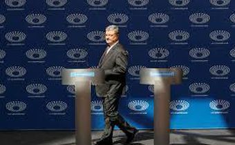 In one-man 'debate,' Ukraine president makes pitch and mocks rival