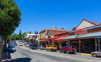 How a James Comey tweet fueled a conspiracy theory that upended a California town
