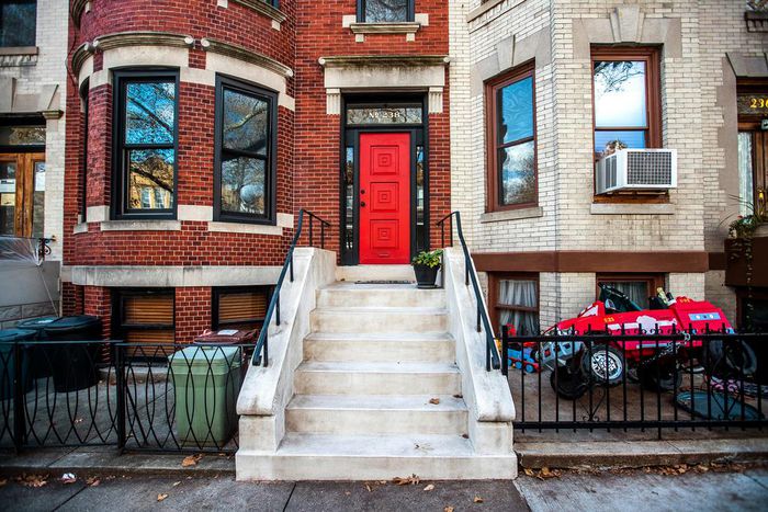 What It's Like to Watch TV Replicate Your Home