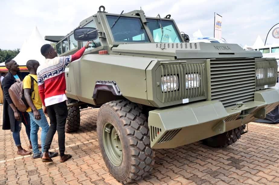 ___8909569___2018___9___27___15___DoAmp5bXsAAExE6