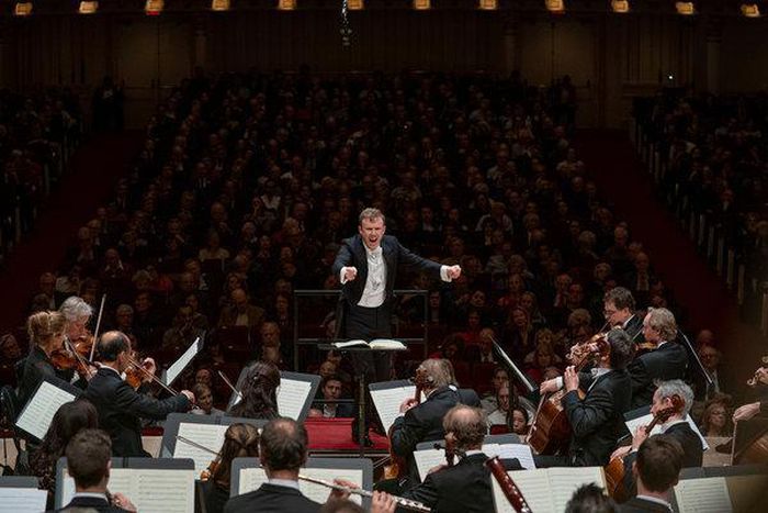 Review: A road test for Concertgebouw and Daniel Harding