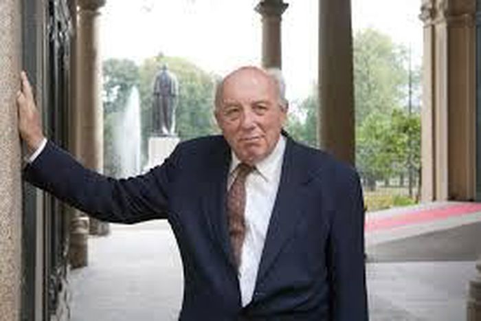 John Lukacs, iconoclastic historian and author, dies at 95