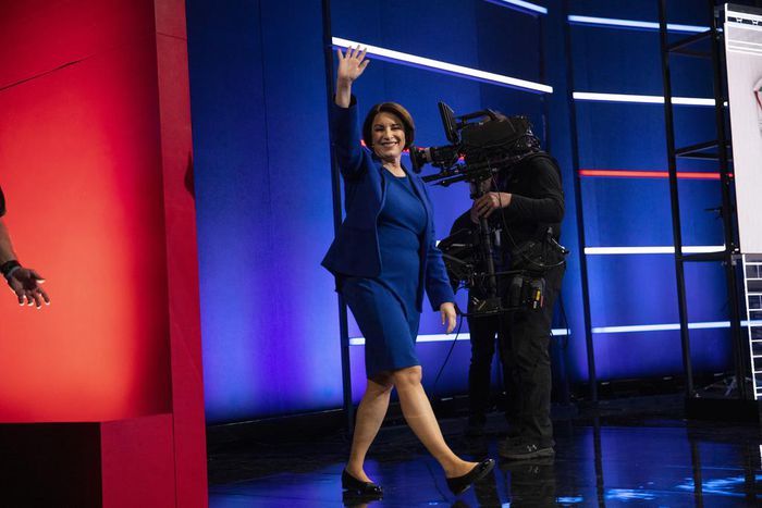 Democrats Unleash an Onslaught of Attacks, Aiming at Bloomberg