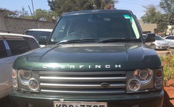 Range Rover discovered in a compound belonging to an official of the Nairobi City Council (Twitter)