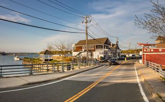 On Shelter Island, Keeping the Party, and Airbnb, at Bay