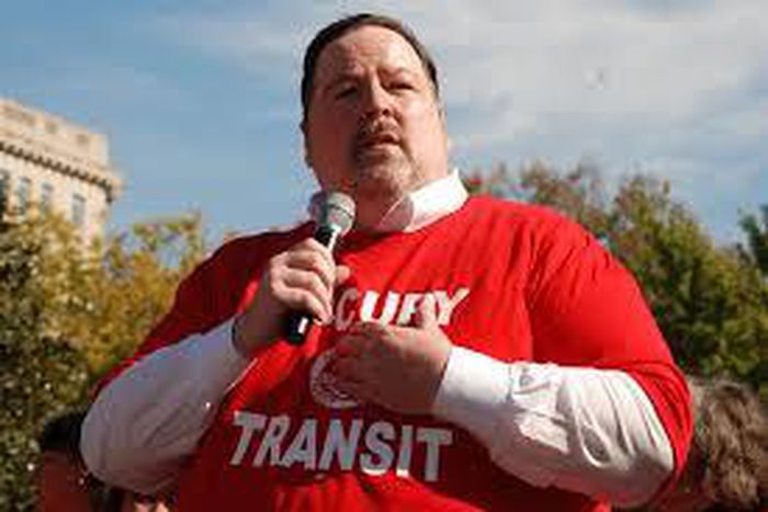 Larry J. Hanley, 62, dies; helped rid transit union of corruption