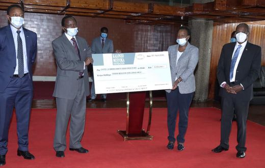 Kalonzo Musyoka becomes the first politician to publicly contribute to Covid19 fund