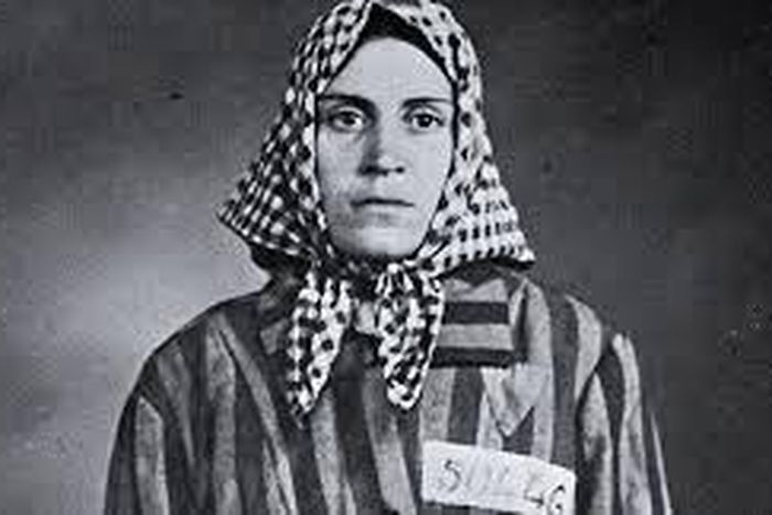 Neus Català, dogged anti-fascist and camp survivor, dies at 103