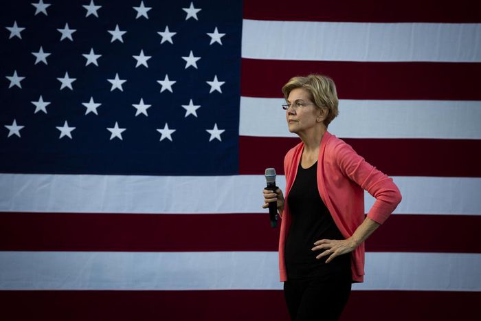 Warren Details Her Account of Losing Teaching Job Because of Pregnancy