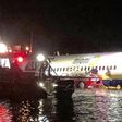 Boeing 737 Skids Into St. Johns River in Jacksonville