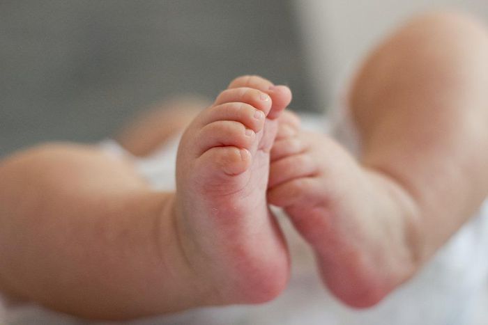 Newborn baby ‘tests positive’ for coronavirus