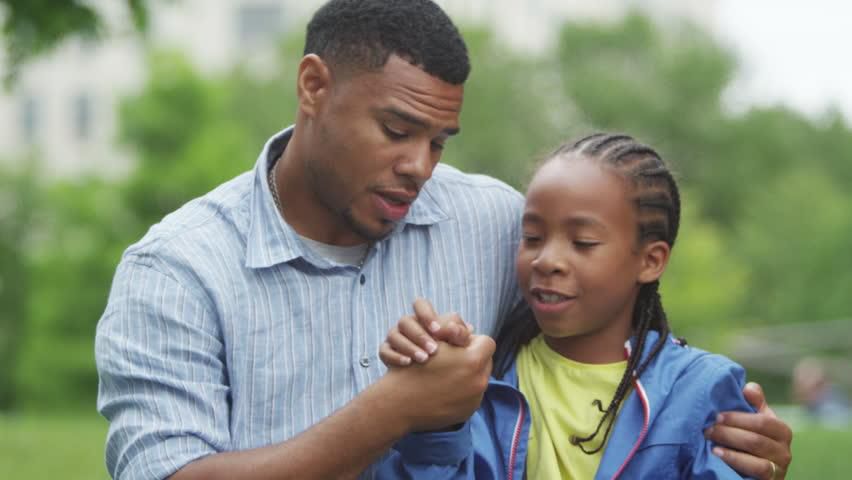 Talk to your child and make the rules clear (shutterstock)