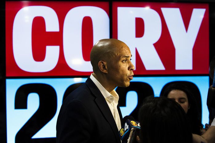 Booker's Plan on Guns Would Seek Licensing of Owners Nationwide