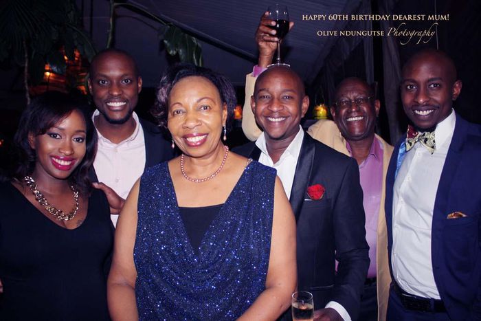 L-R: Janet Mbugua, Eddie Ndichu, Janet’s Mum, Samuel Mbugua, Their dad and Timothy Mbugua (officialjanetmbugua.com)