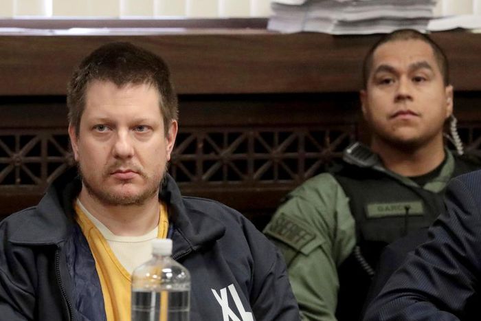 Ex-Chicago officer who killed Laquan McDonald is beaten by inmates, lawyers say