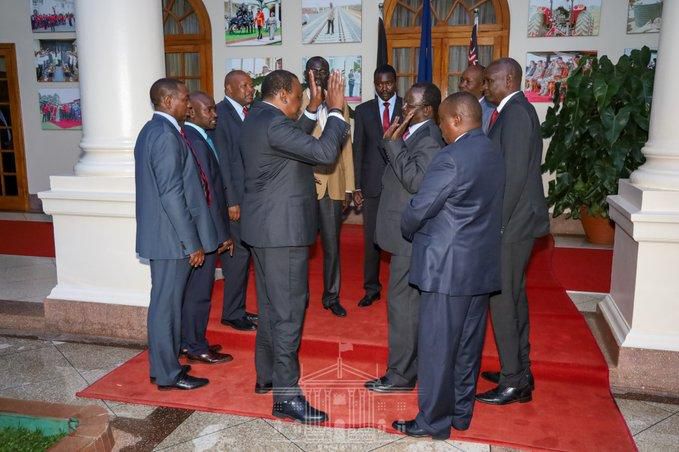 Uhuru holds private meeting with Rift Valley Governors
