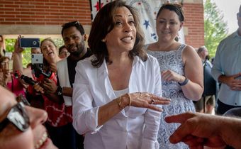 In Iowa, Kamala Harris calls Joe Biden's past views on busing 'wrong'