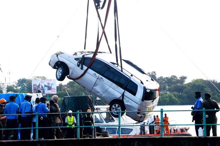 Vehicle that plunged into Indian Ocean recovered from Likoni channel