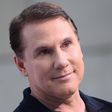Nicholas Sparks apologizes for anti-gay comments in 2013 emails