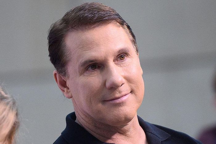 Nicholas Sparks apologizes for anti-gay comments in 2013 emails