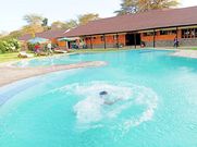 Ni sisi tutakuletea uso - fan tells Betty Kyallo after posting headless photo with bae