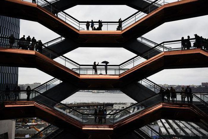 Following outcry, Hudson Yards tweaks policy over use of vessel pictures