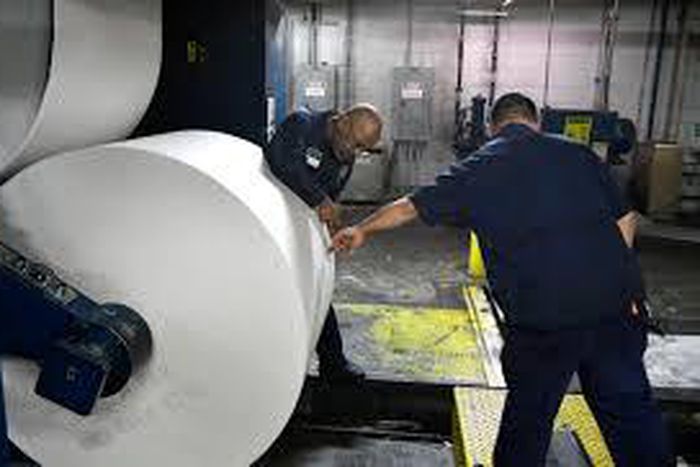 Printing giant has deadline, but the job is not yet set