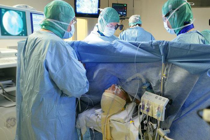Tens of thousands of heart patients may not need open-heart surgery