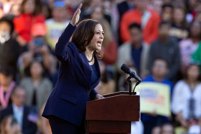 Kamala Harris, call-out star