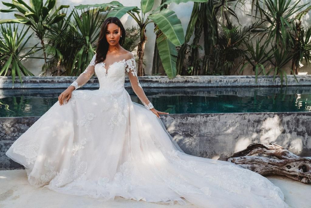 Bride (allurebridals)