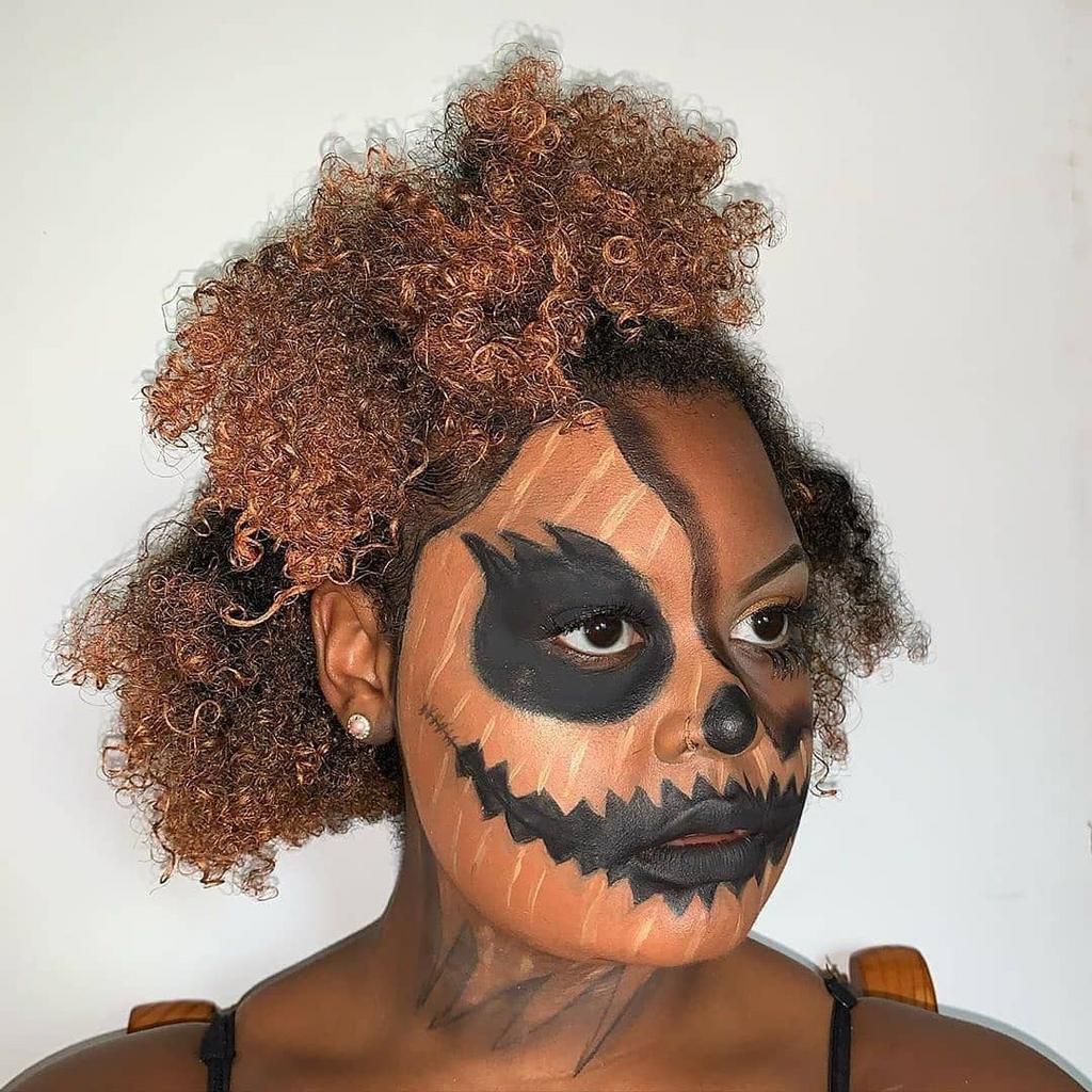 Halloween makeup by mofajangkenya (Instagram)