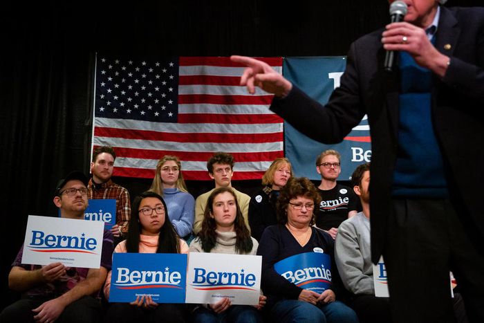 Yang and Gabbard Siphoning Key Independents in New Hampshire