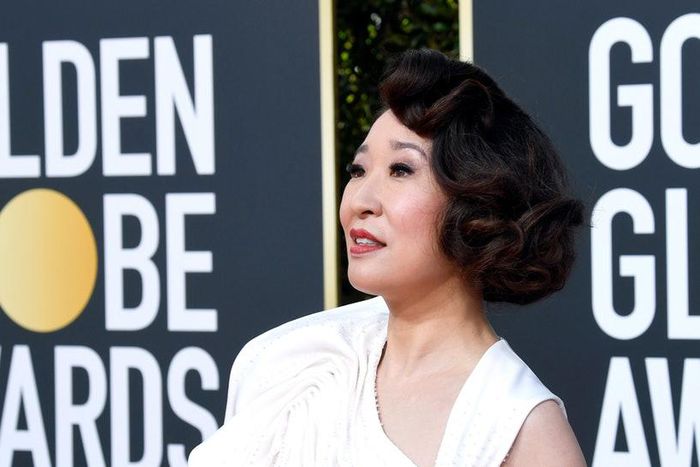 A lighthearted Hollywood celebration1078331938