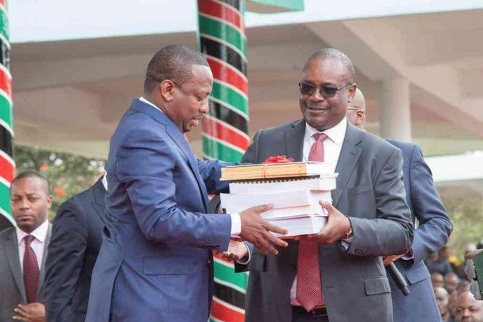 Former Nairobi Governor Evans Kidero throws shade at Mike Sonko after handing over duties to national government