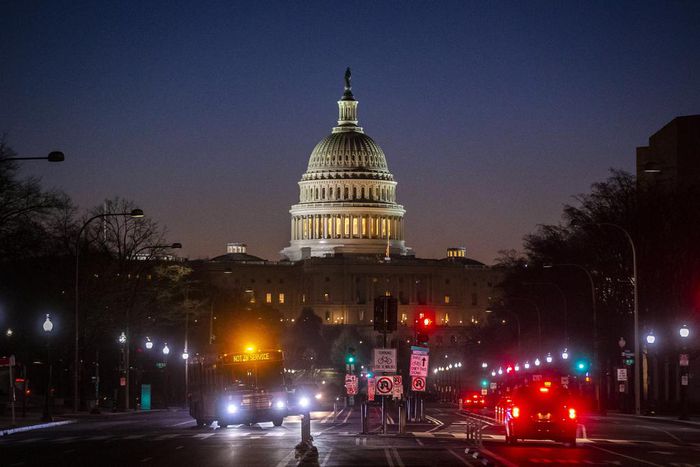 A Week Into Government Shutdown, Ire Turns to Fear for Federal Workers