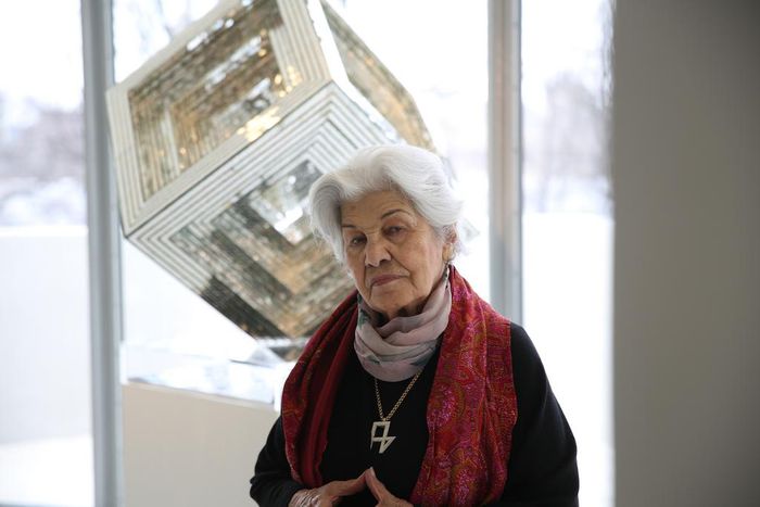 Monir Farmanfarmaian, 96, Dies; Artist Melded Islam and the Abstract