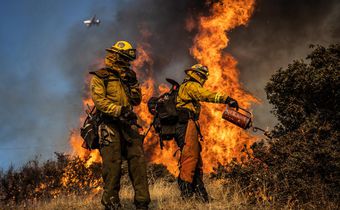 PG&E to Shut Off Power for Nearly 1M Customers as Californians Flee Fires