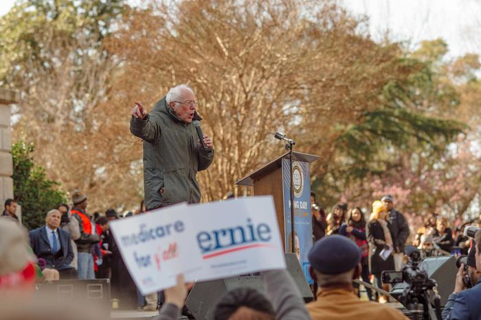 Democratic Candidates Hire South Carolina Lawmakers to Help Build Support