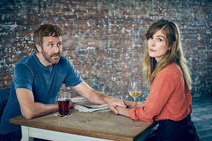 Review: Can this marriage be saved (at the local pub)?