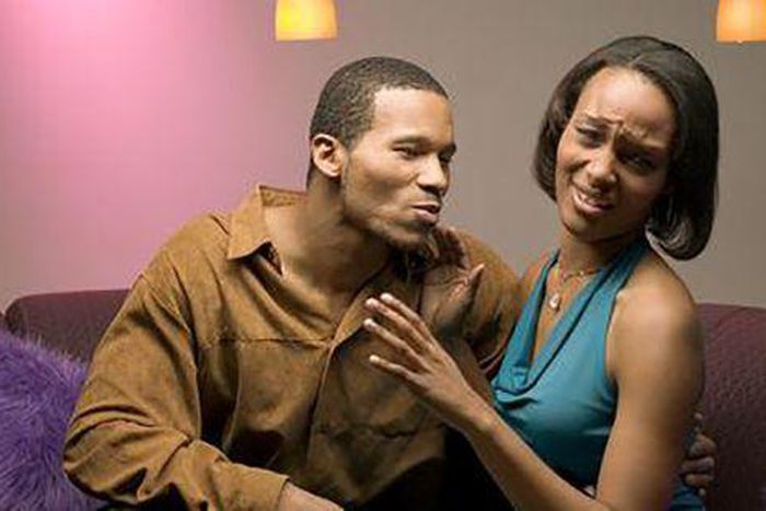 How to tell your partner they have bad breath (Pinterest)